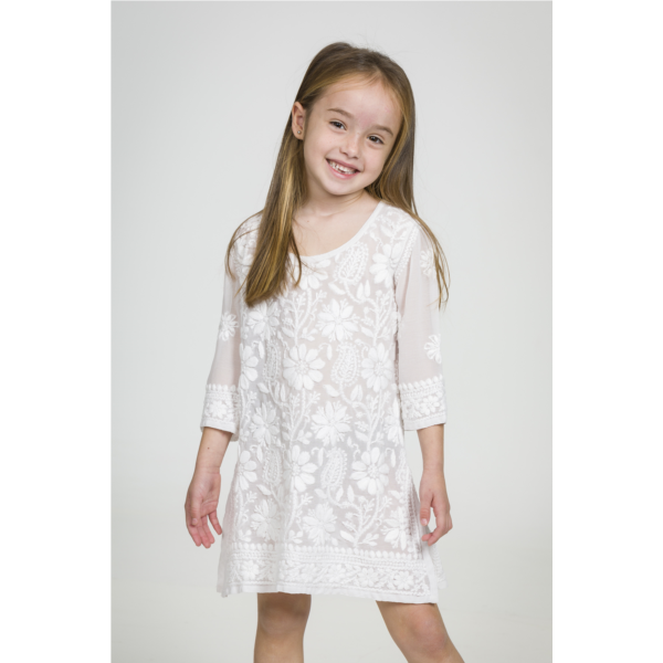 Kurta-Niña